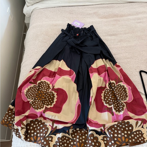 LA DoubleJ A-Line Skirt with Floral Patterns - Picture 6 of 7